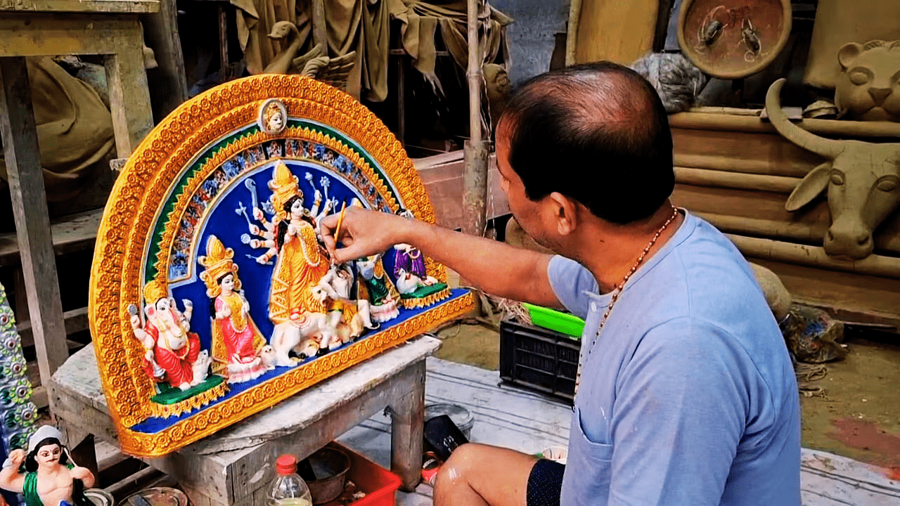 Fiber Durga idol export from Burdwan